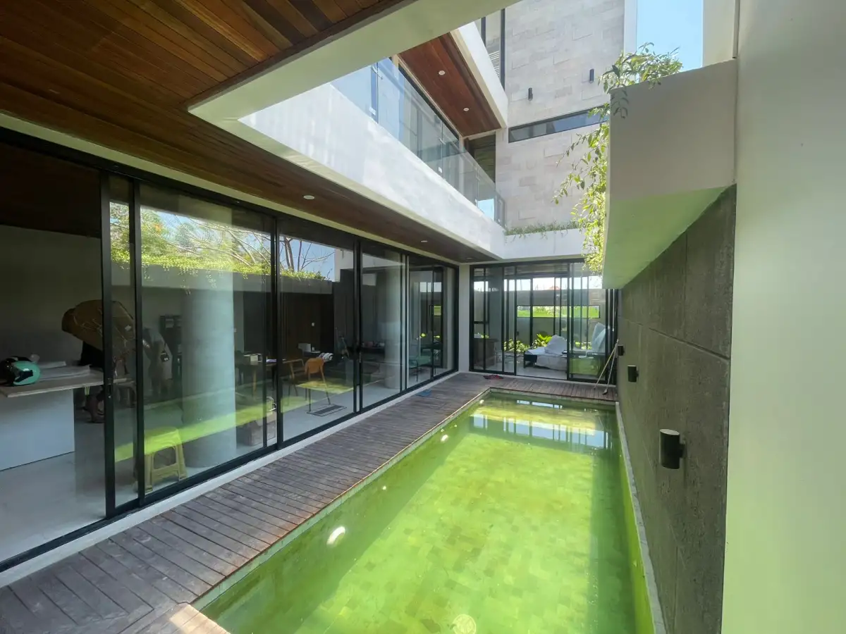 Spesialis Kaca, ACP, dan Interior Modern